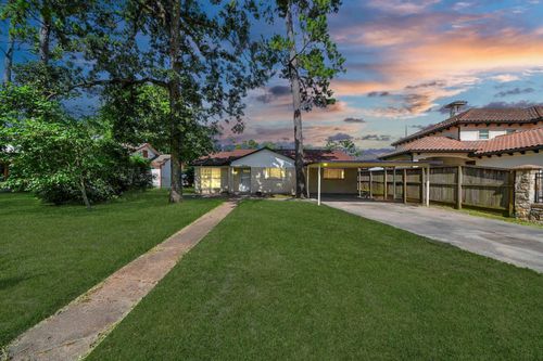 9250 Wiloak St, Houston, TX, 77028-1124 | Card Image
