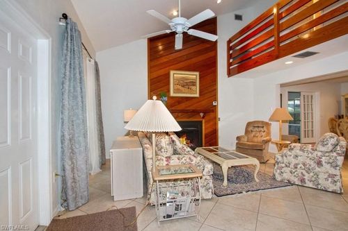532 111th Ave N, Naples, FL, 34108-1824 | Card Image