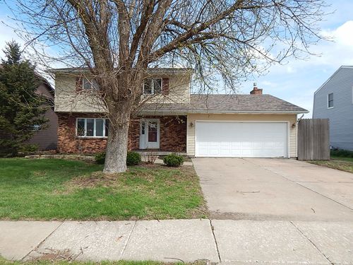 513 S 7th St, Eldridge, IA, 52748-1507 | Card Image