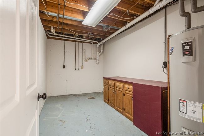 302 Saddleback Dr, Home with 3 bedrooms, 2 bathrooms and null parking in Charlestown IN | Image 42