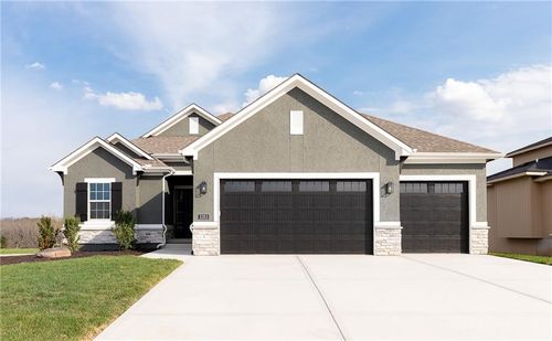 3353 W 187th St, Overland Park, KS, 66085-8493 | Card Image