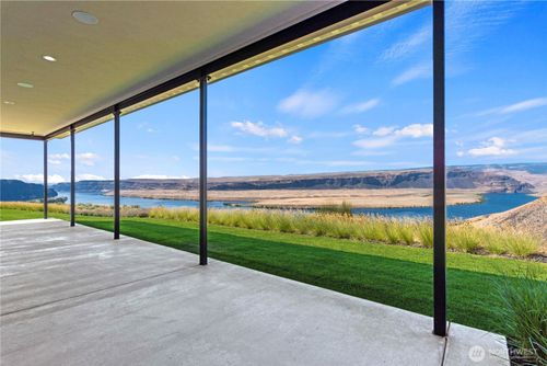 9665 Ridgeview Dr Nw, Quincy, WA, 98848-9169 | Card Image