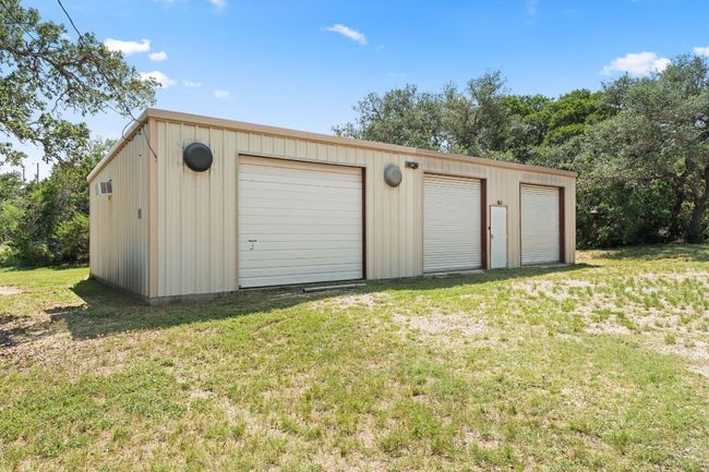 11551 Fm 32, House other with 4 bedrooms, 3 bathrooms and 5 parking in Fischer TX | Image 21