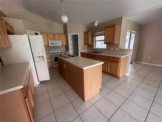 4617 Se 27 Th St, House other with 4 bedrooms, 2 bathrooms and null parking in OCALA FL | Image 7