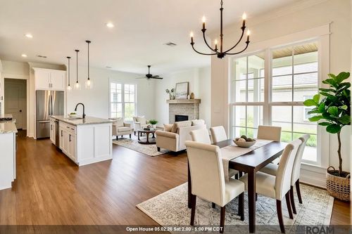 18014 Sunfield Dr, Greenwell Springs, LA, 70739-4308 | Card Image