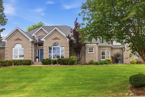 210 Buckland Cir, Little Rock, AR, 72223-4534 | Card Image