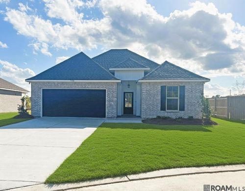 11348 Densmore Dr, Denham Springs, LA, 70726-6375 | Card Image