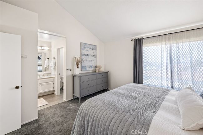 G - 2715 Vanderbilt Ln, Townhouse with 2 bedrooms, 3 bathrooms and 2 parking in Redondo Beach CA | Image 37