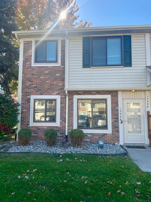 17436 Utica Oaks Ln, Roseville, MI, 48066-7735 | Card Image