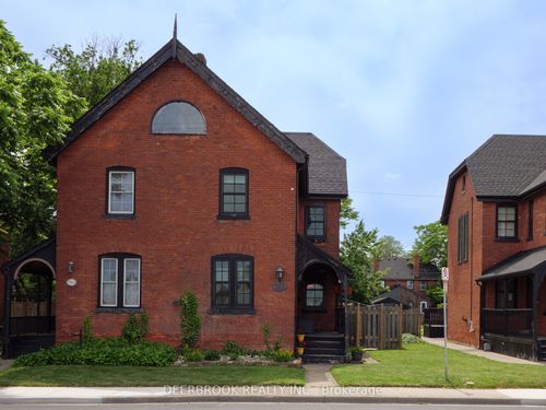 749 Walker Rd, Windsor, ON, N8Y2N2 | Card Image