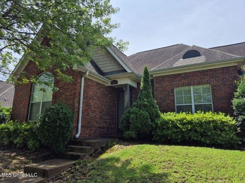 8816 Glen Cir, Olive Branch, MS, 38654-5061 | Card Image