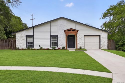 12209 Lucky Oaks St, Live Oak, TX, 78233 | Card Image