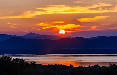 304 Natures Way, House other with 5 bedrooms, 3 bathrooms and null parking in Charlotte VT | Image 3