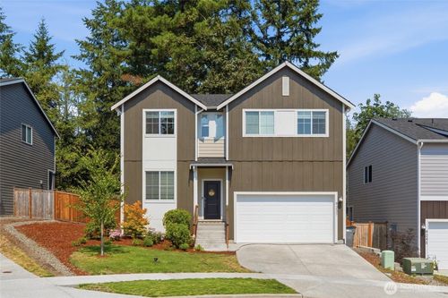 9237 Mint Loop Nw, Bremerton, WA, 98311-8009 | Card Image