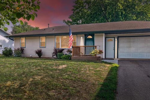 8631 Imperial Ave S, Cottage Grove, MN, 55016-3317 | Card Image