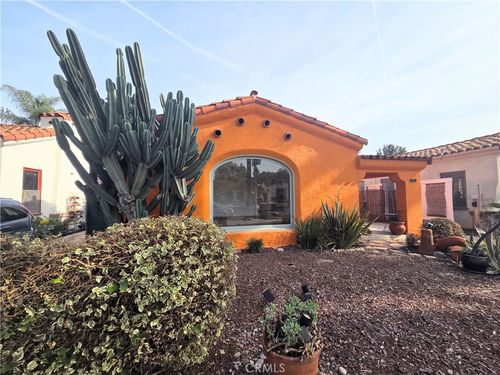 2068 San Francisco, Long Beach, CA, 90806 | Card Image