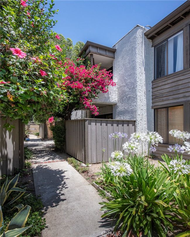 APT-53 - 15511 Sherman Way, Condo with 2 bedrooms, 2 bathrooms and 1 parking in Van Nuys CA | Image 37