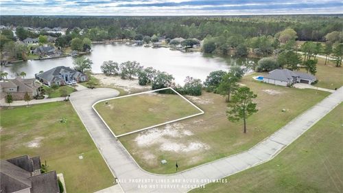 709 Northlake Dr, Covington, LA, 70435-5502 | Card Image