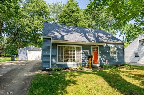 2256 Bailey Rd, Cuyahoga Falls, OH, 44221-3420 | Card Image