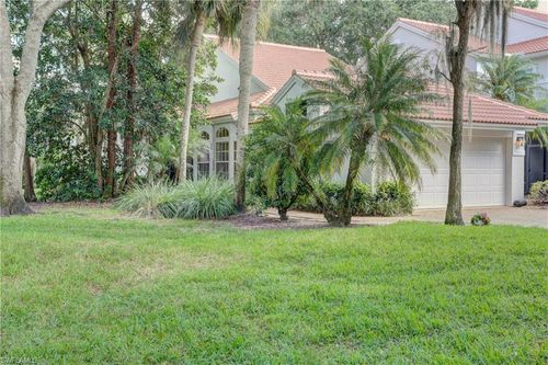 801-130 Amblewood Ln, NAPLES, FL, 34105-7145 | Card Image
