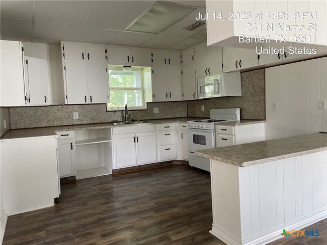 Kitchen | Image 5
