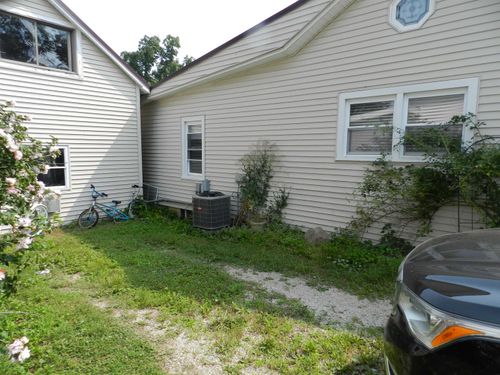 212 W State St, Corunna, MI, 48817-1346 | Card Image