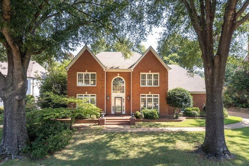 8820 Somerset Ln, Germantown, TN, 38138-7375 | Card Image