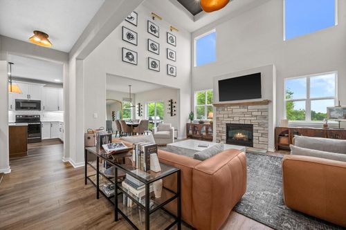 S54W25488 Pebble Brook Court, Waukesha, WI, 53189 | Card Image