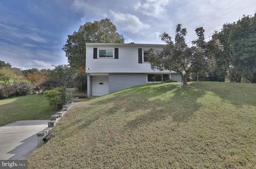 1521 Indiana Ave, WOODBRIDGE, VA, 22191-3659 | Card Image