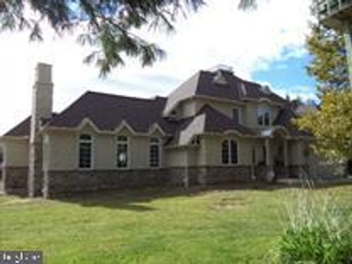 4097 Wren Road, THOMASVILLE, PA, 17364 | Card Image