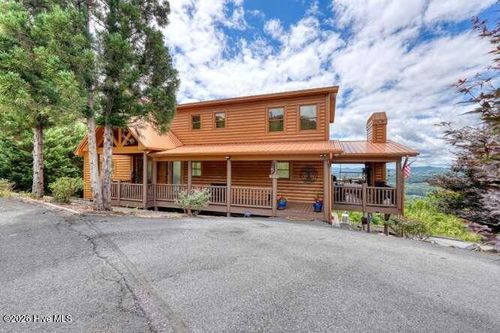 628 Madison Ln, Brasstown, NC, 28902-0137 | Card Image