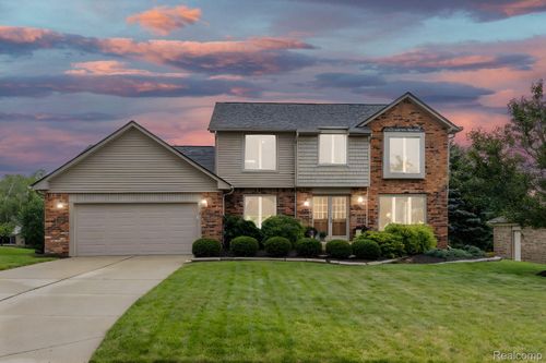 41725 Pon Meadow Ct, Northville, MI, 48168-2240 | Card Image
