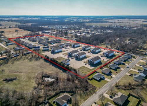 2176 Beck Ln, Lebanon, MO, 65536-9264 | Card Image