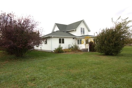 815 County Rd S, Gowrie, IA, 50543-7744 | Card Image