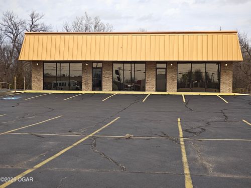 800 W 12th St, Lamar, MO, 64759-1708 | Card Image