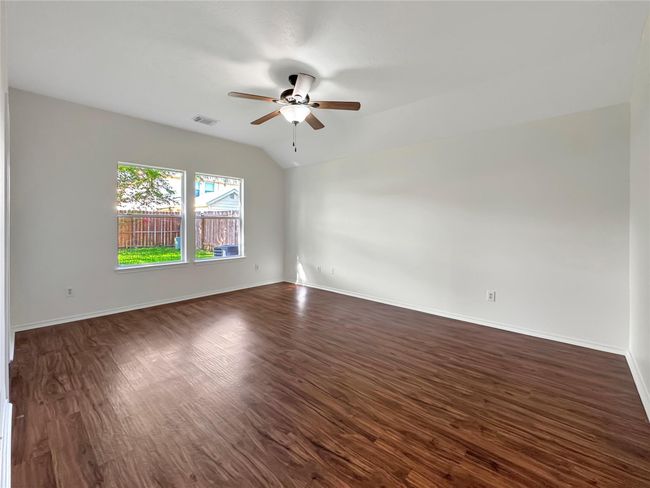 Primary Bedroom | Image 11