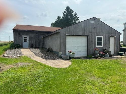 W4221 Apple Ave, Medford, WI, 54451-9216 | Card Image