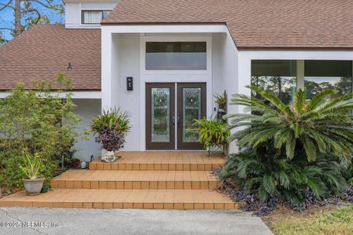 10052 Golf Club Dr, Jacksonville, FL, 32256-7124 | Card Image