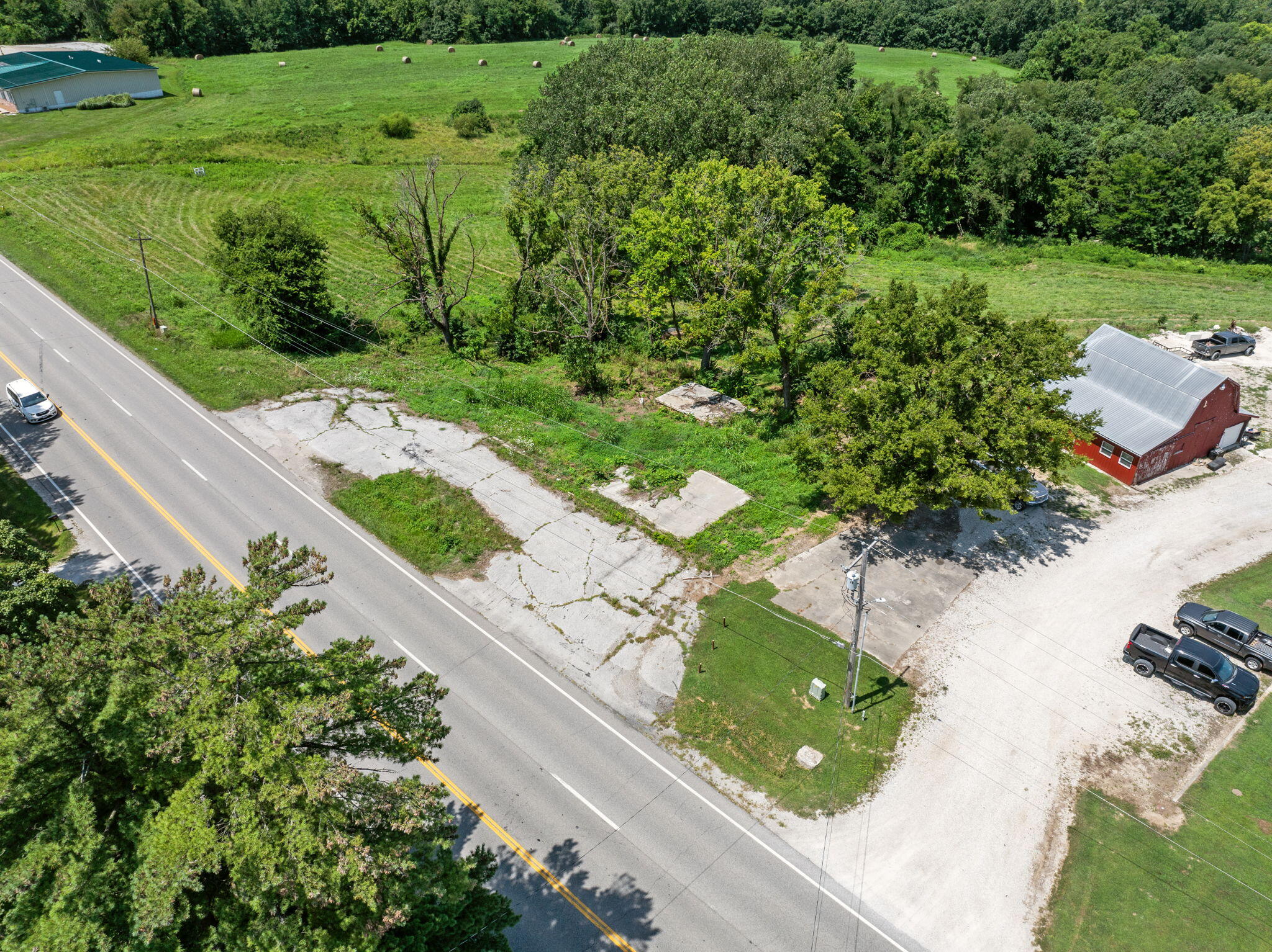 Land in BOONVILLE 4