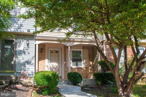 8554 Blackfoot Ct, LORTON, VA, 22079-3041 | Card Image