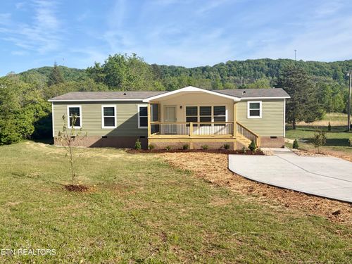 1310 W Beaver Creek Dr, Powell, TN, 37849-4429 | Card Image