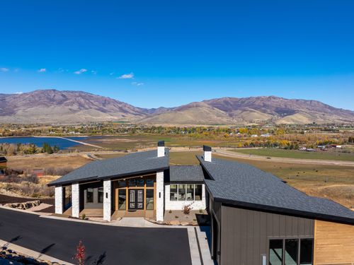 6858 E Summit Peak Cir, Huntsville, UT, 84317 | Card Image