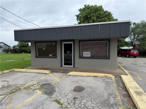 707 Meadow Avenue, Springdale, AR, 72764 | Card Image