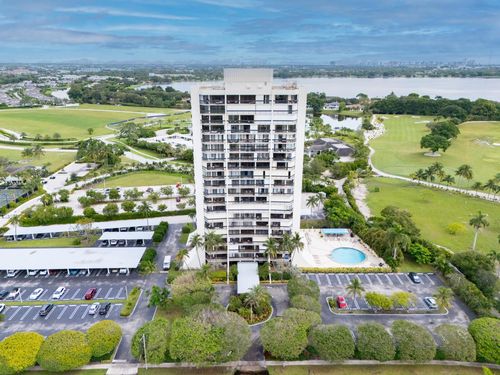 apt-801-2400 Presidential Way, West Palm Beach, FL, 33401-1325 | Card Image