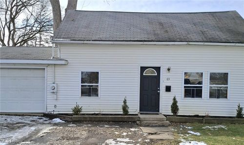 65 N Seneca St, Rittman, OH, 44270-1540 | Card Image