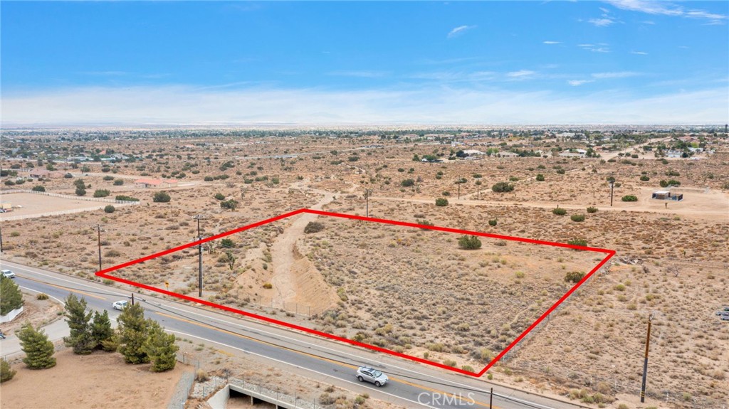 Land in Phelan 3