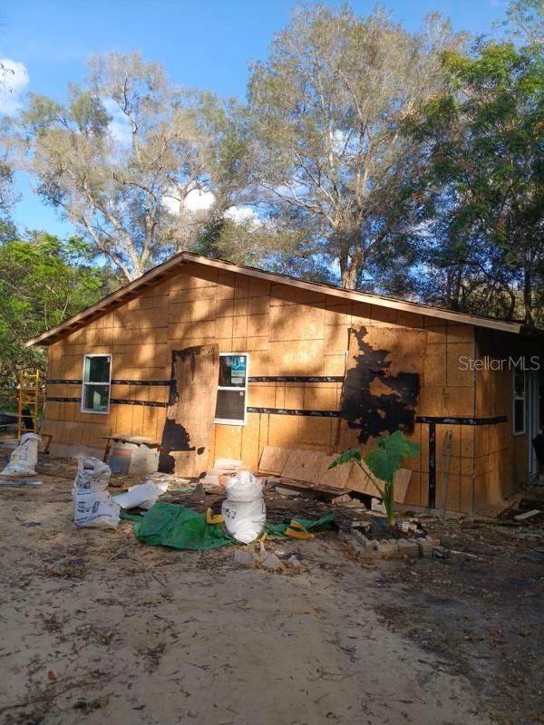 1410 Carl Street, For Sale in Inverness Zoocasa