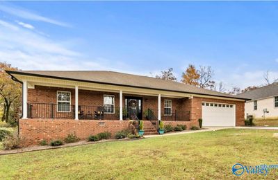 250 Stoney Mountain Drive, House other with 4 bedrooms, 2 bathrooms and null parking in Guntersville AL | Image 1