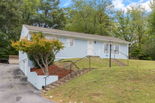 7 Belmont Dr, STAUNTON, VA, 24401-2304 | Card Image