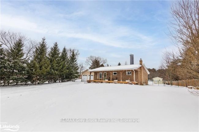 822797 Sideroad 1, House other with 3 bedrooms, 2 bathrooms and 6 parking in Chatsworth ON | Image 25